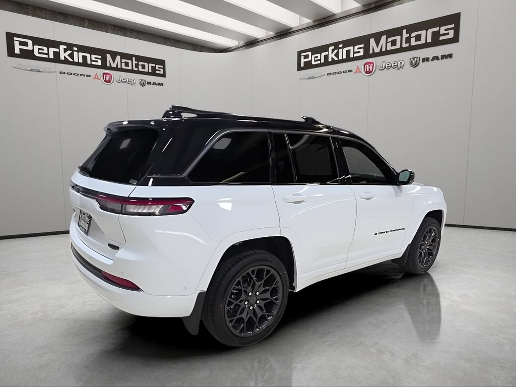 New 2026 Jeep Grand Cherokee Summit w/ Obsidian Package AWD/4WD image 5