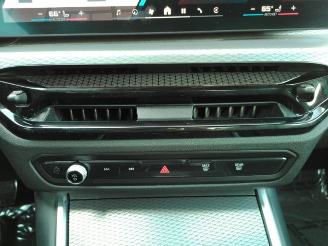 Used 2026 BMW M2 RWD image 37
