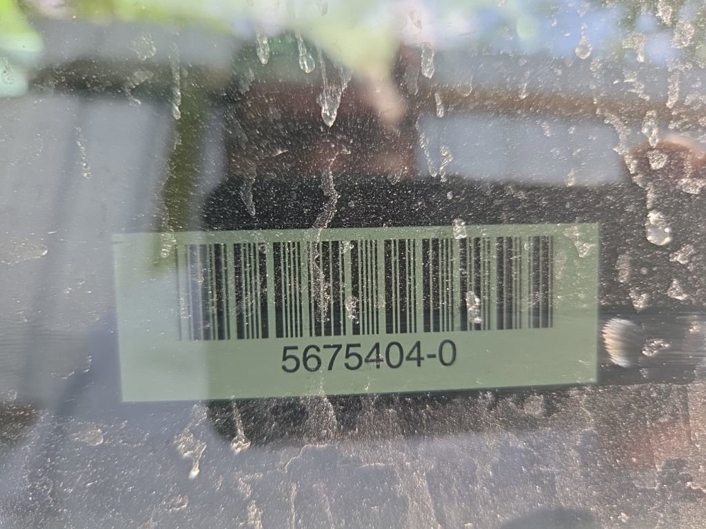 Used 2025 Volkswagen Taos SE image 6