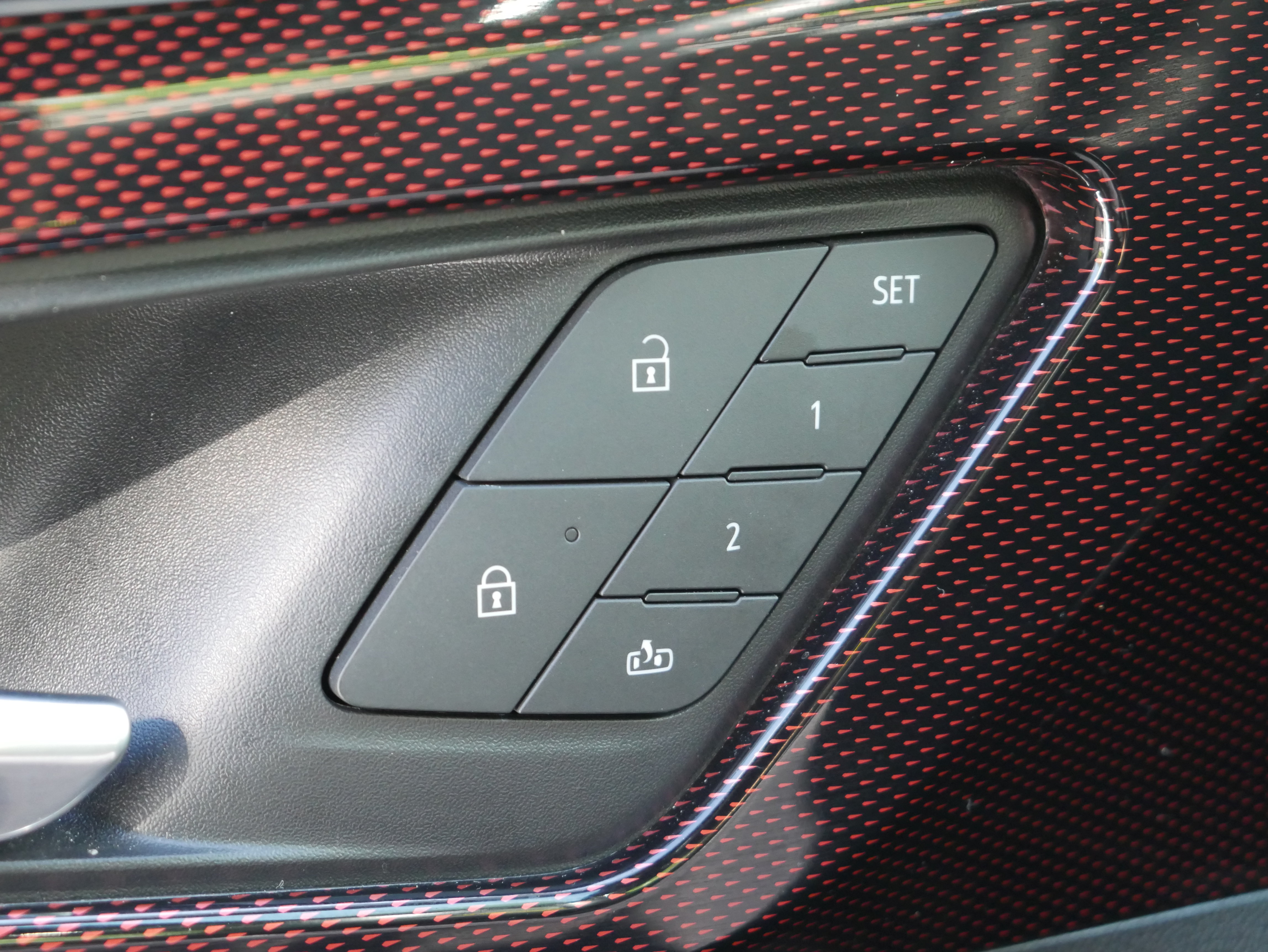 Certified 2026 Chevrolet Traverse RS AWD/4WD image 31