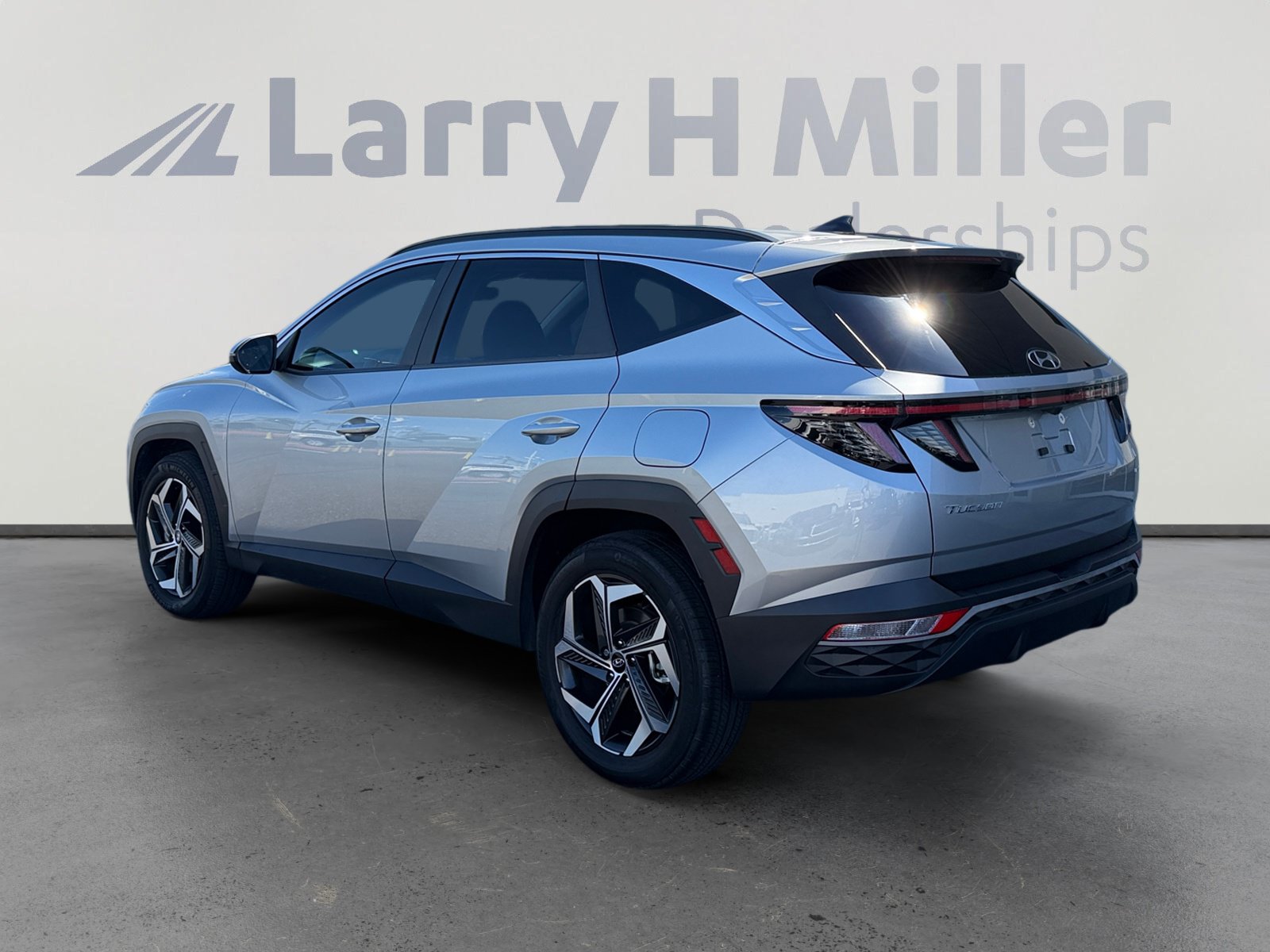 Used 2022 Hyundai Tucson SEL w/ Convenience Package AWD/4WD image 3