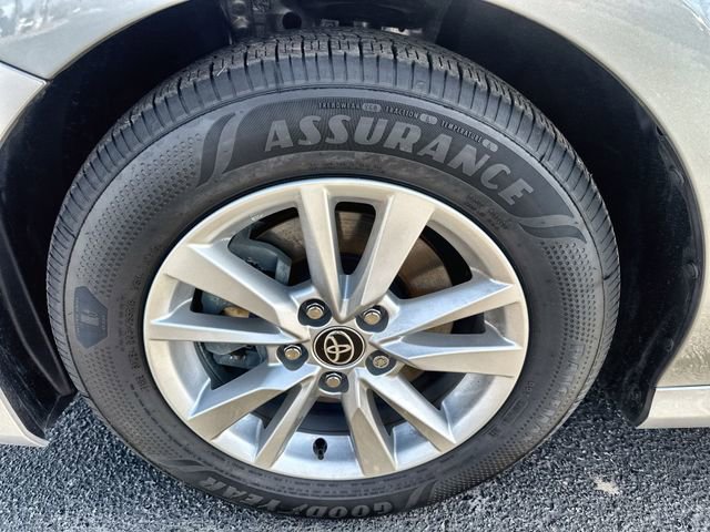 Used 2025 Toyota Camry LE image 19