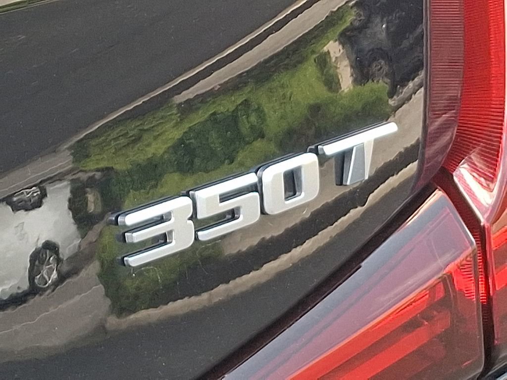Certified 2024 Cadillac XT4 Luxury w/ Cold Weather Package AWD/4WD image 32