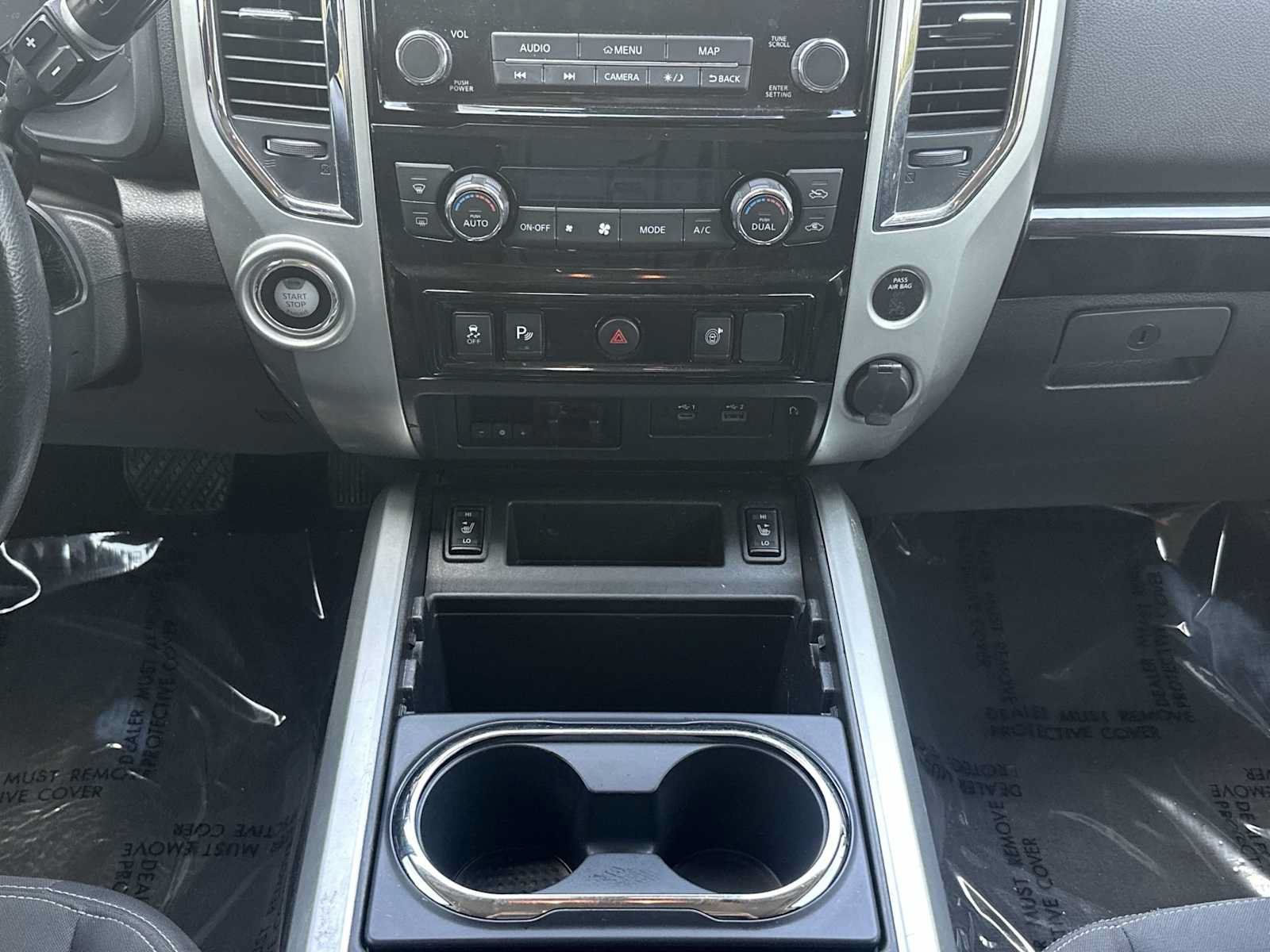 Used 2021 Nissan Titan SV w/ SV Convenience Package RWD image 29