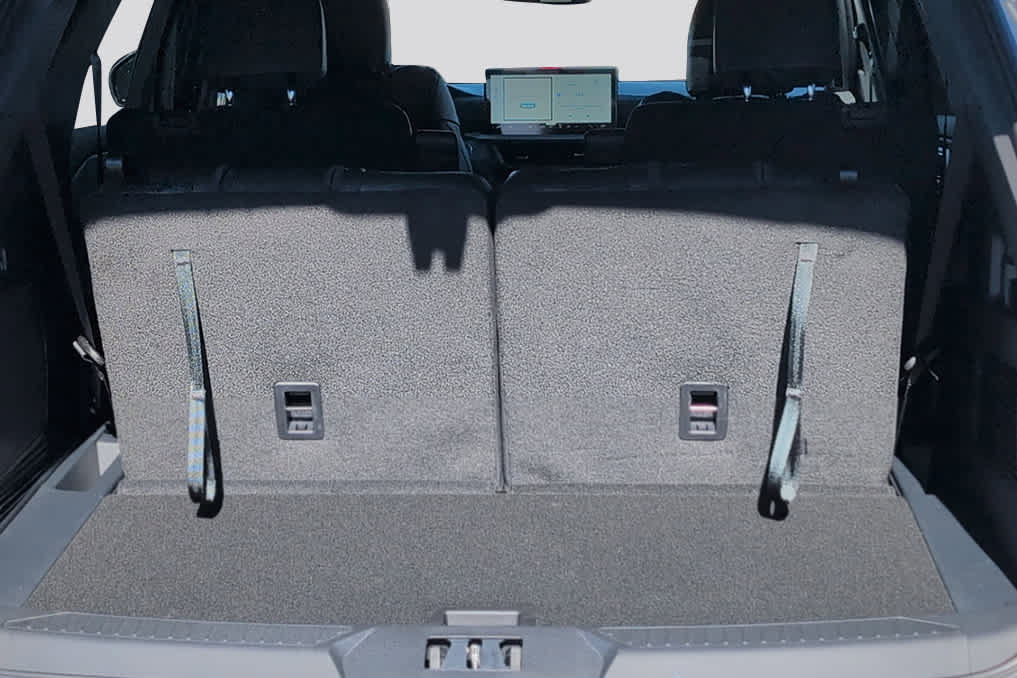 New 2026 Ford Explorer ST-Line w/ ST-Line Street Pack RWD image 11