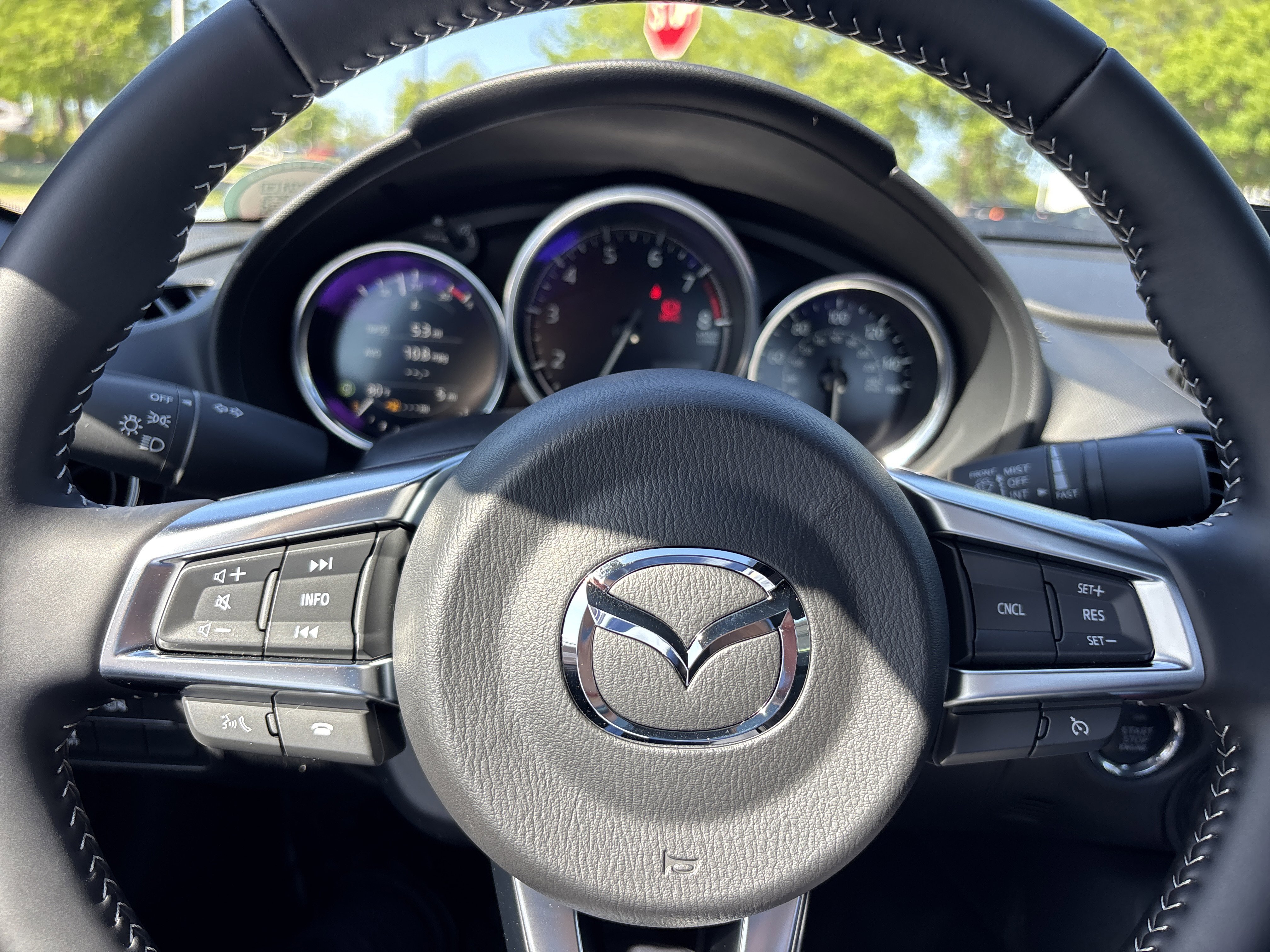 New 2026 MAZDA MX-5 Miata Club w/ Interior Package RWD image 21