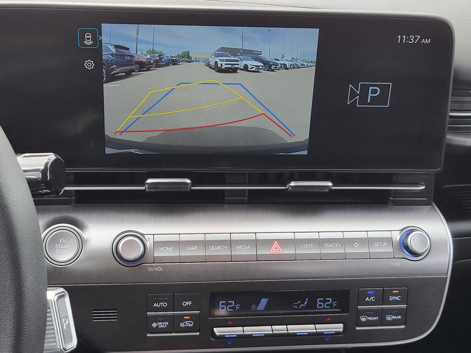 Certified 2025 Hyundai Kona SE image 23