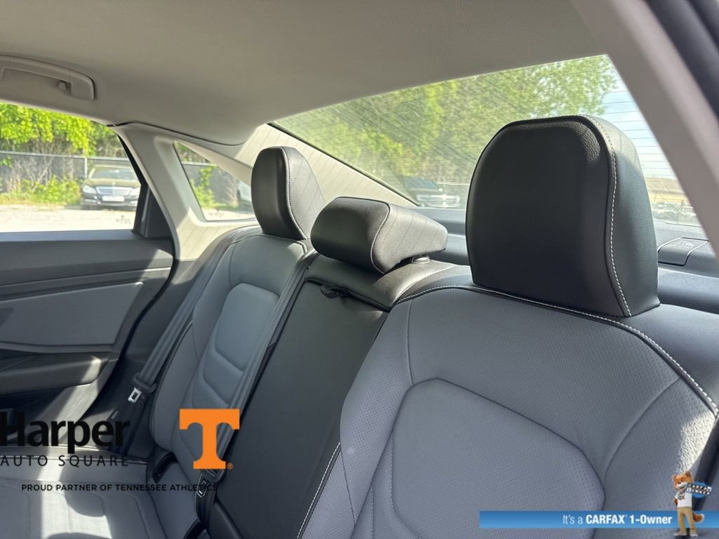 Used 2025 Volkswagen Jetta SEL image 9