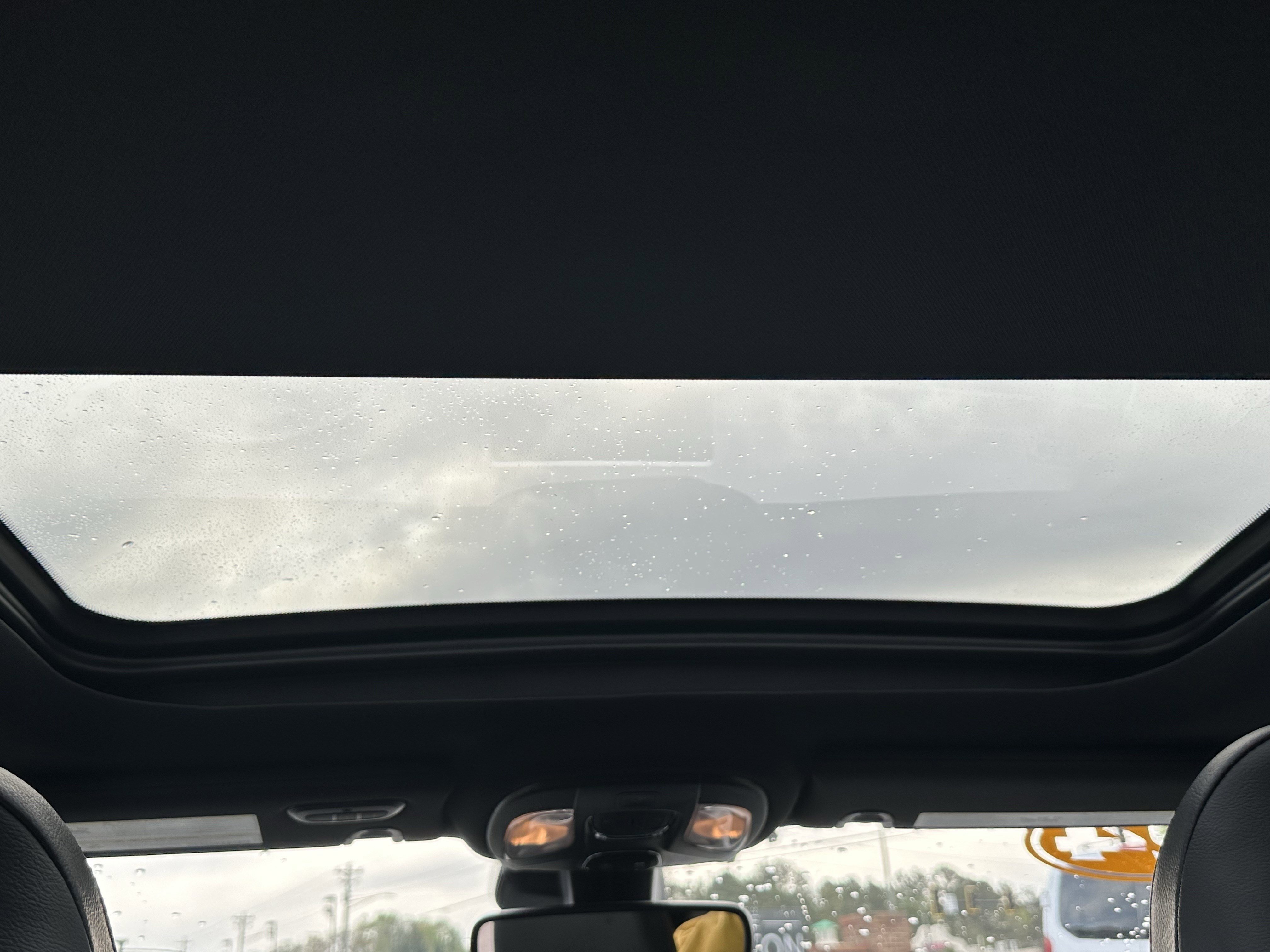 Used 2024 Jeep Compass Latitude w/ Sun and Sound Group image 23