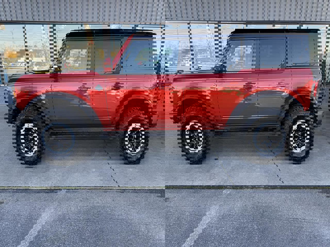 Used 2024 Ford Bronco Outer Banks w/ Sasquatch Package image 8