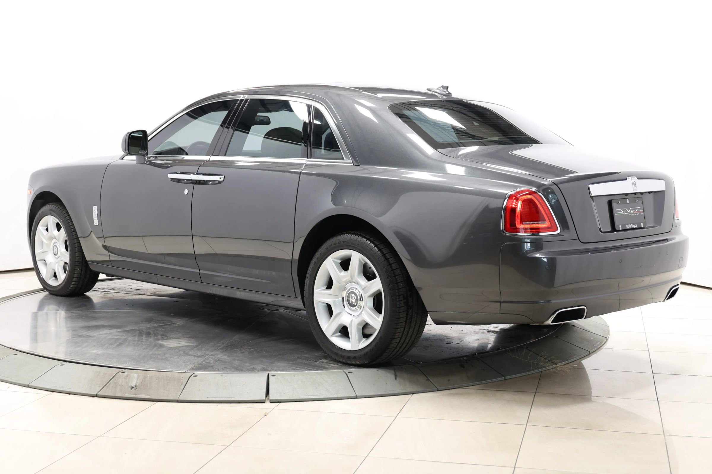 Used 2011 Rolls-Royce Ghost image 71
