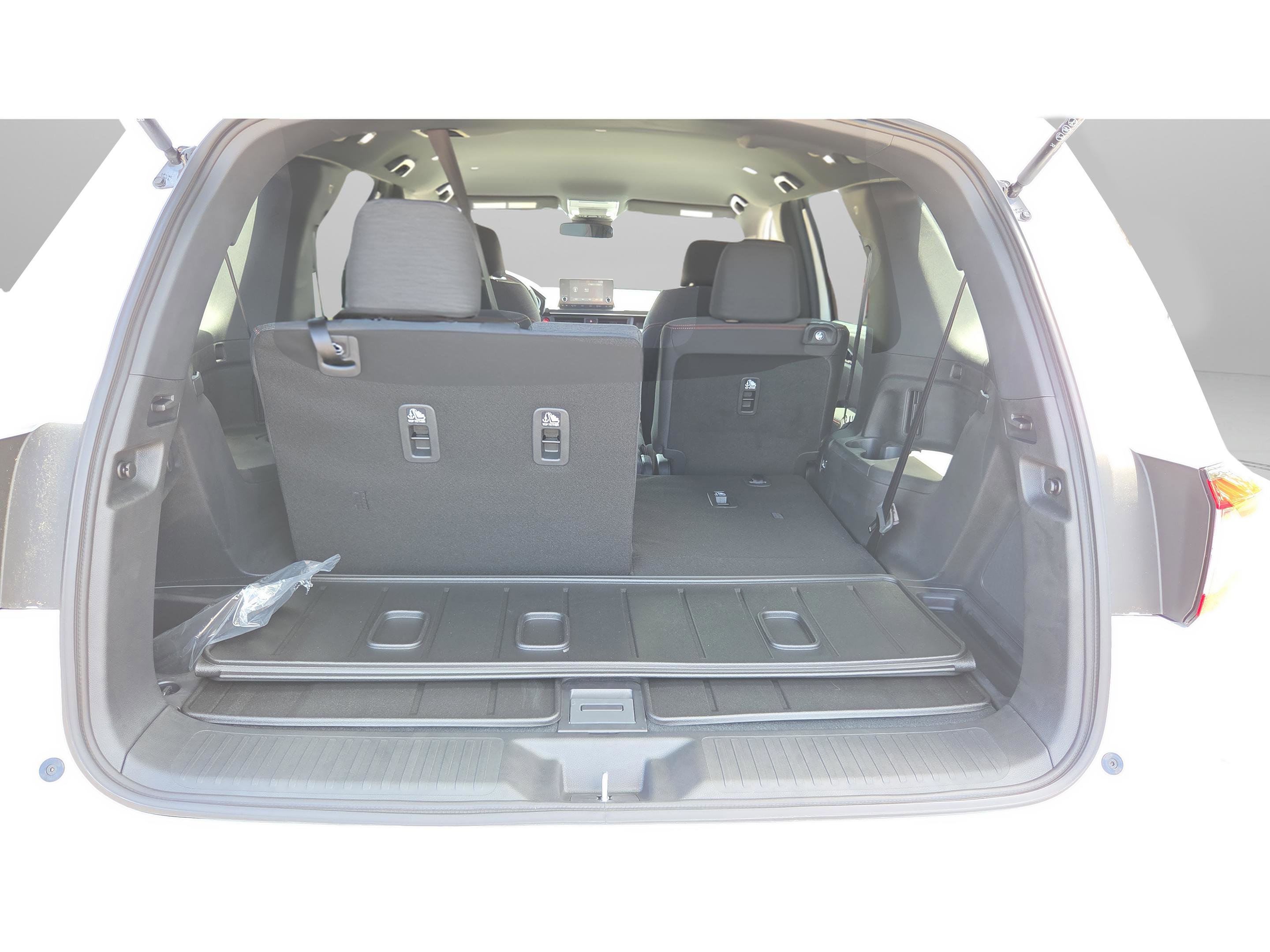 Used 2025 Honda Pilot Sport image 13