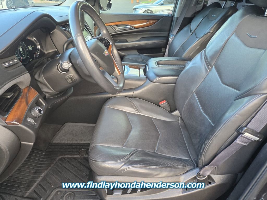 Used 2017 Cadillac Escalade Premium Luxury RWD image 13