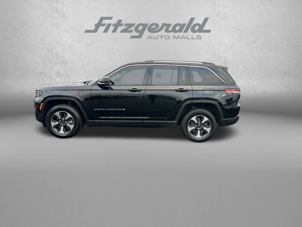 Used 2022 Jeep Grand Cherokee Limited 4xe image 4