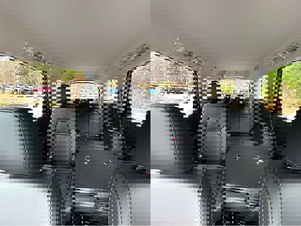 New 2026 Nissan Pathfinder SL image 37