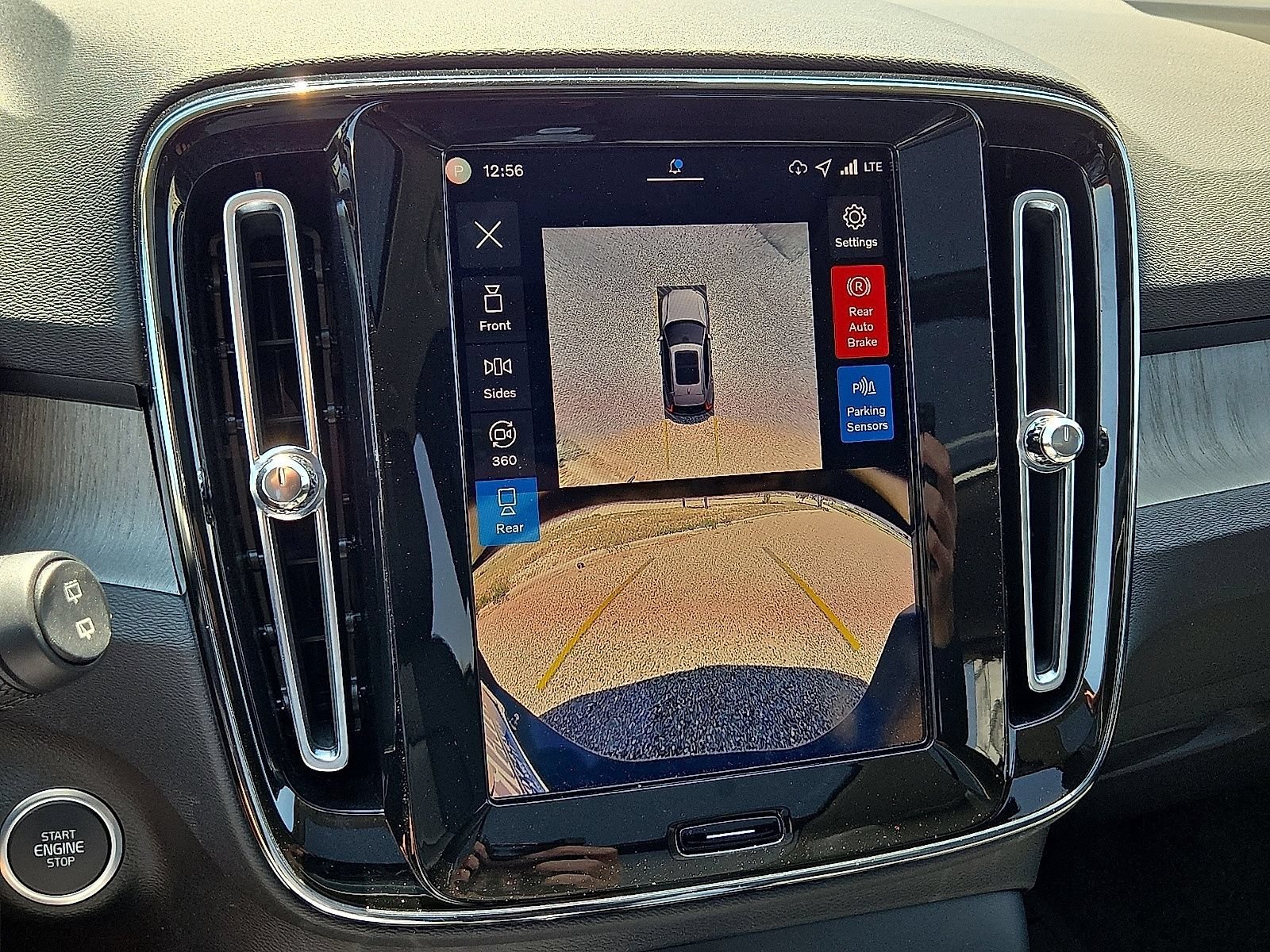 Certified 2026 Volvo XC40 B5 Plus AWD/4WD image 26