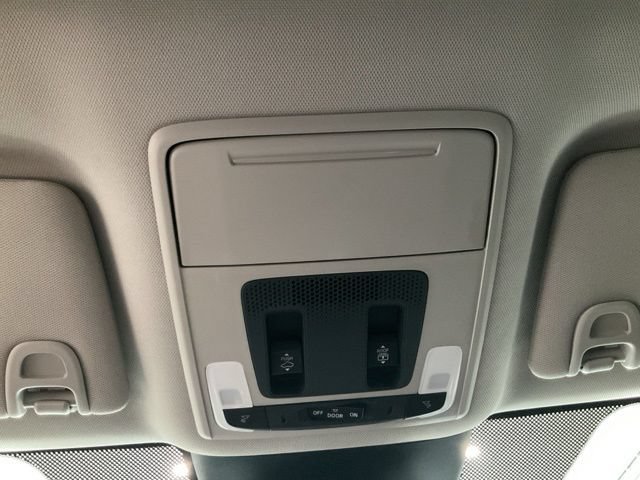 Certified 2025 Honda Pilot Elite image 19