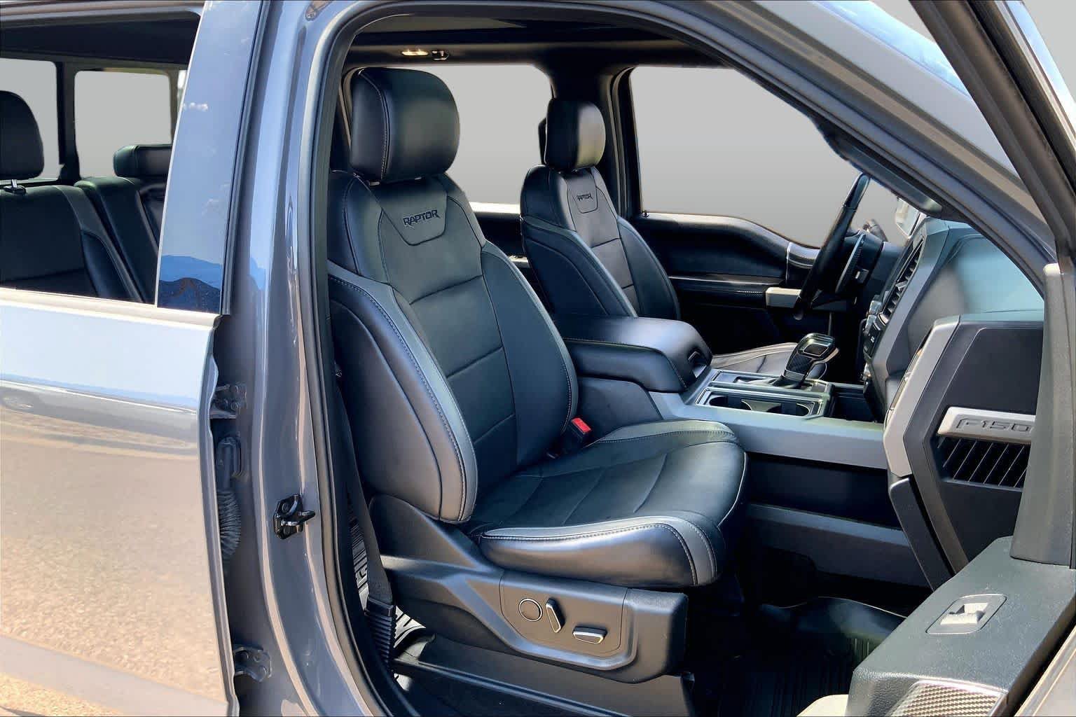 Used 2018 Ford F150 Raptor w/ Equipment Group 802A Luxury AWD/4WD image 9