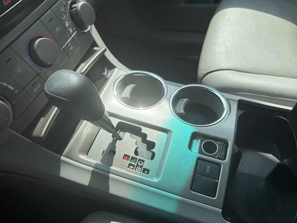 Used 2010 Toyota Highlander 2WD image 32