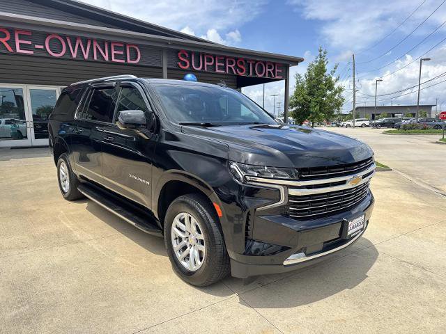 Used 2023 Chevrolet Suburban LT AWD/4WD image 1