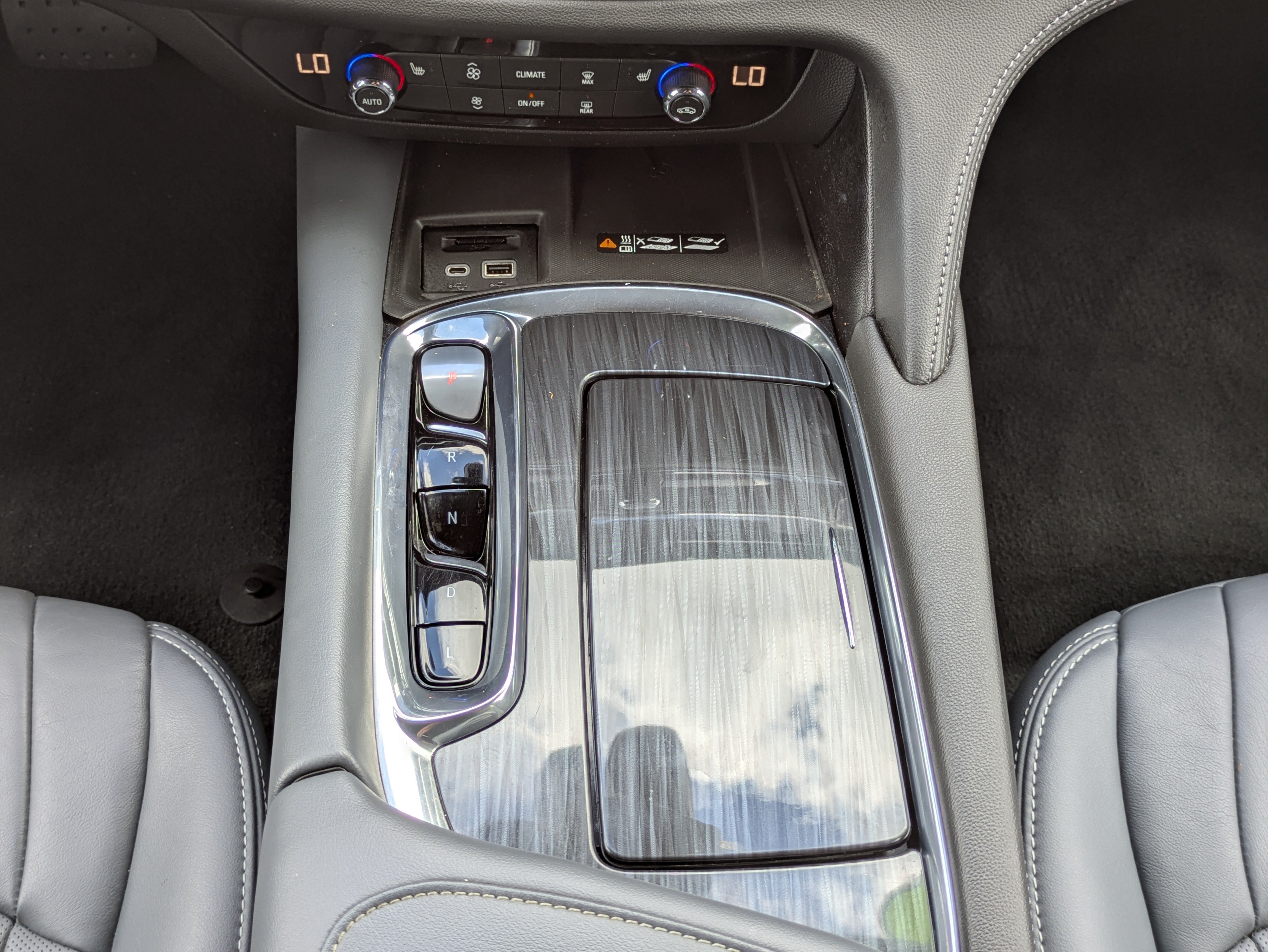 Used 2023 Buick Enclave Essence w/ Sound and Sites Package FWD image 19