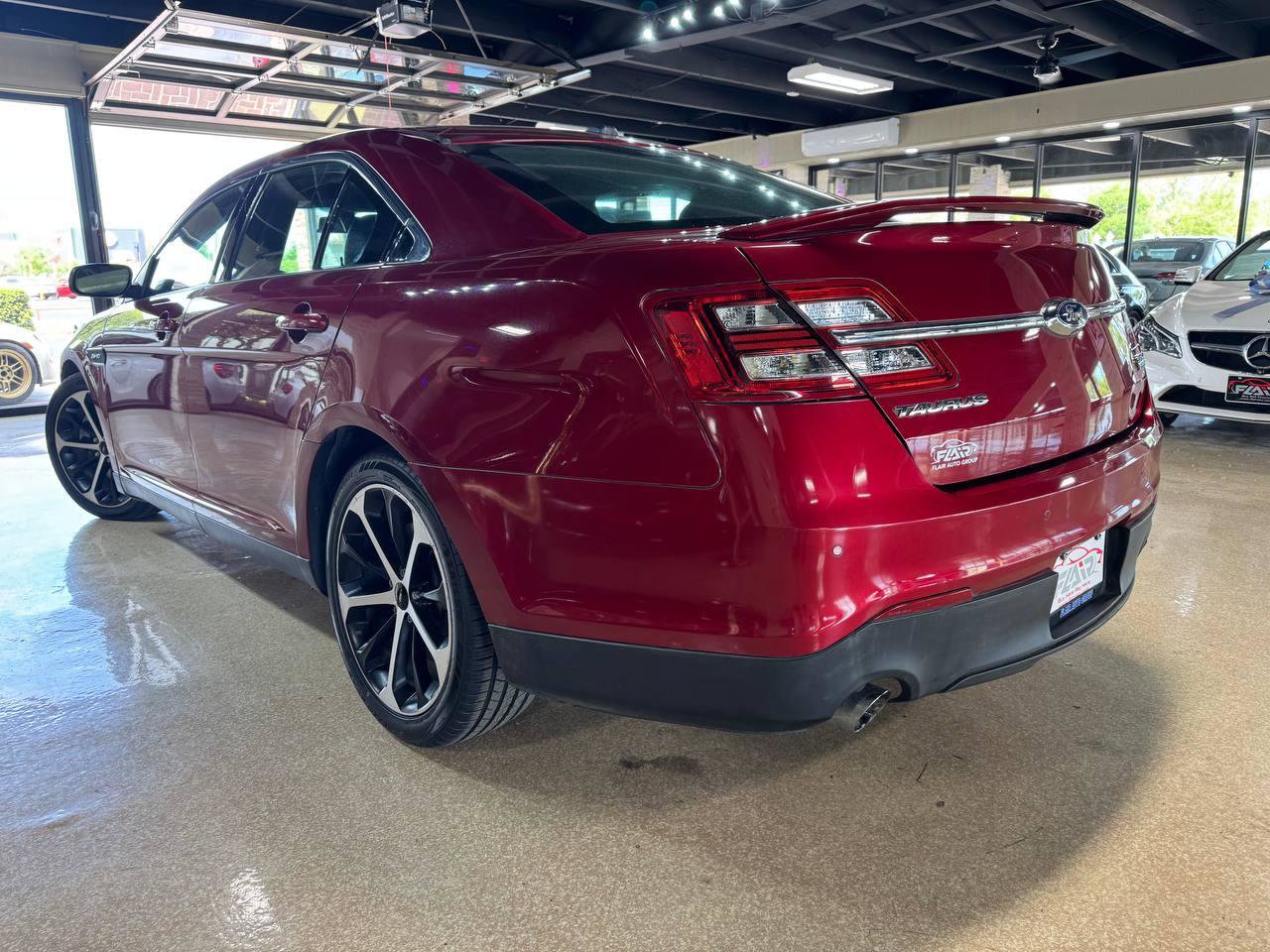 Used 2016 Ford Taurus SHO w/ Equipment Group 401A AWD/4WD image 5