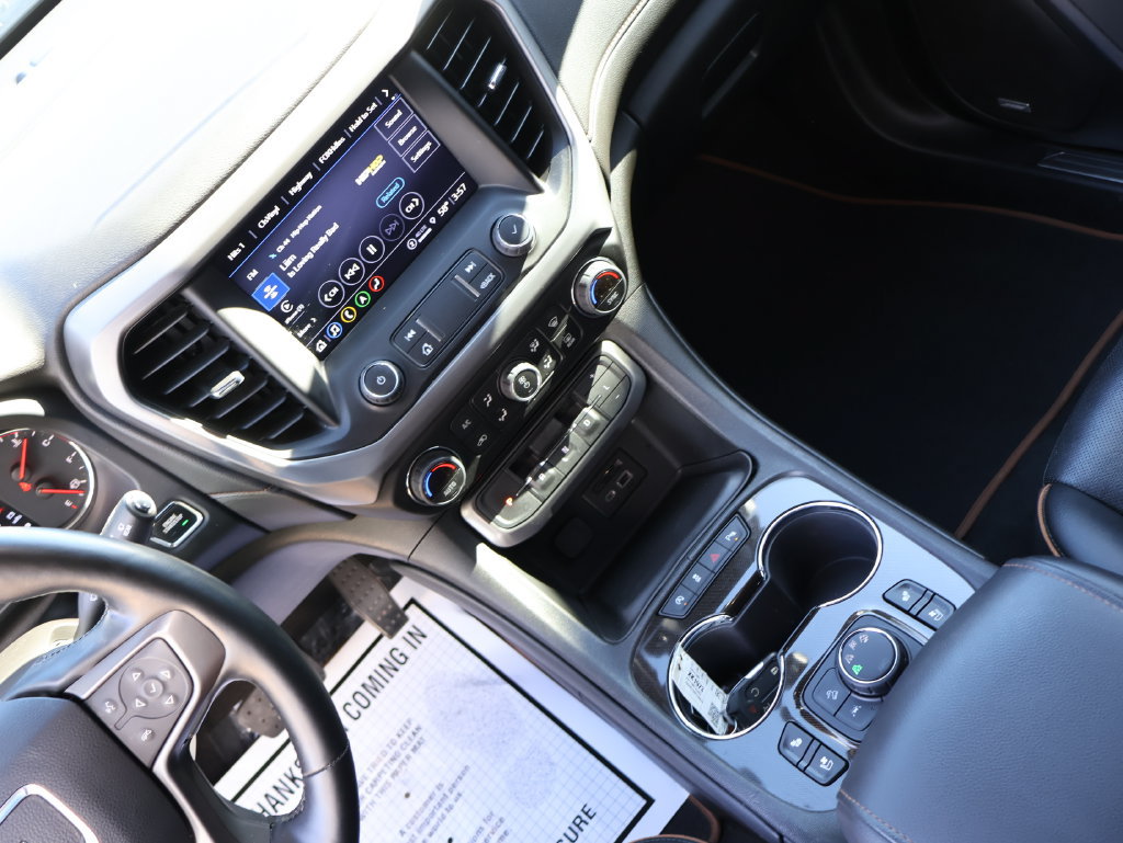 Used 2023 GMC Acadia AT4 w/ Technology Package AWD/4WD image 22