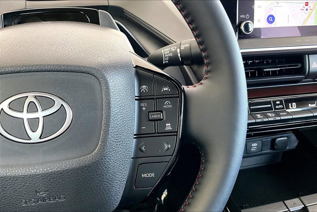 Used 2026 Toyota Prius Plug-In Hybrid image 12