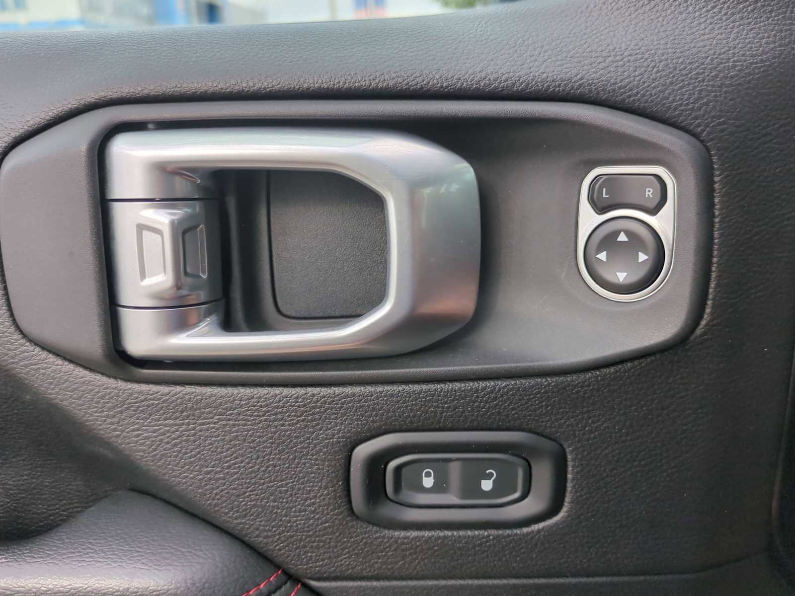 Used 2020 Jeep Wrangler Unlimited Rubicon w/ Quick Order Package 28Y Recon image 23