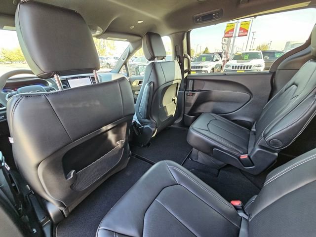 New 2026 Chrysler Voyager LX FWD image 12