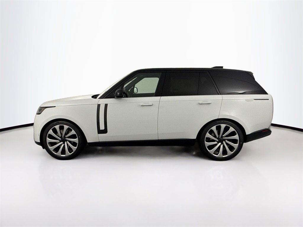 New 2026 Land Rover Range Rover SE image 8