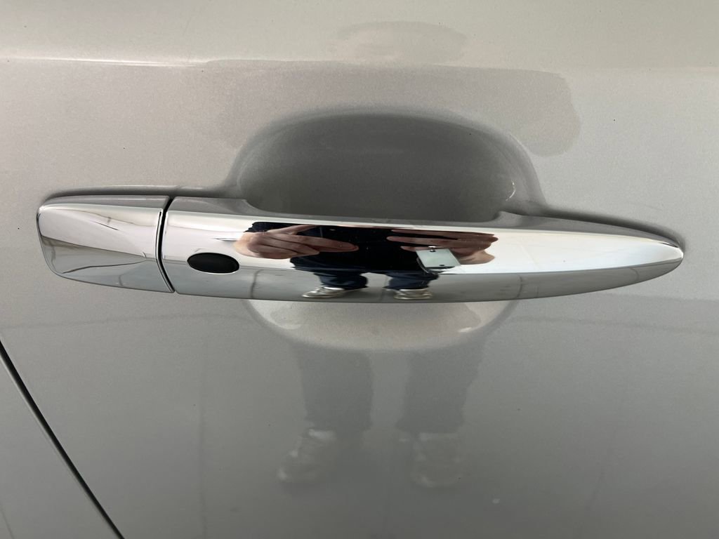 Used 2017 Nissan Leaf SV image 46