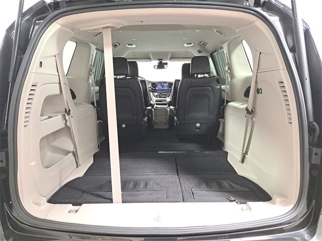 Used 2023 Chrysler Pacifica Touring-L image 10