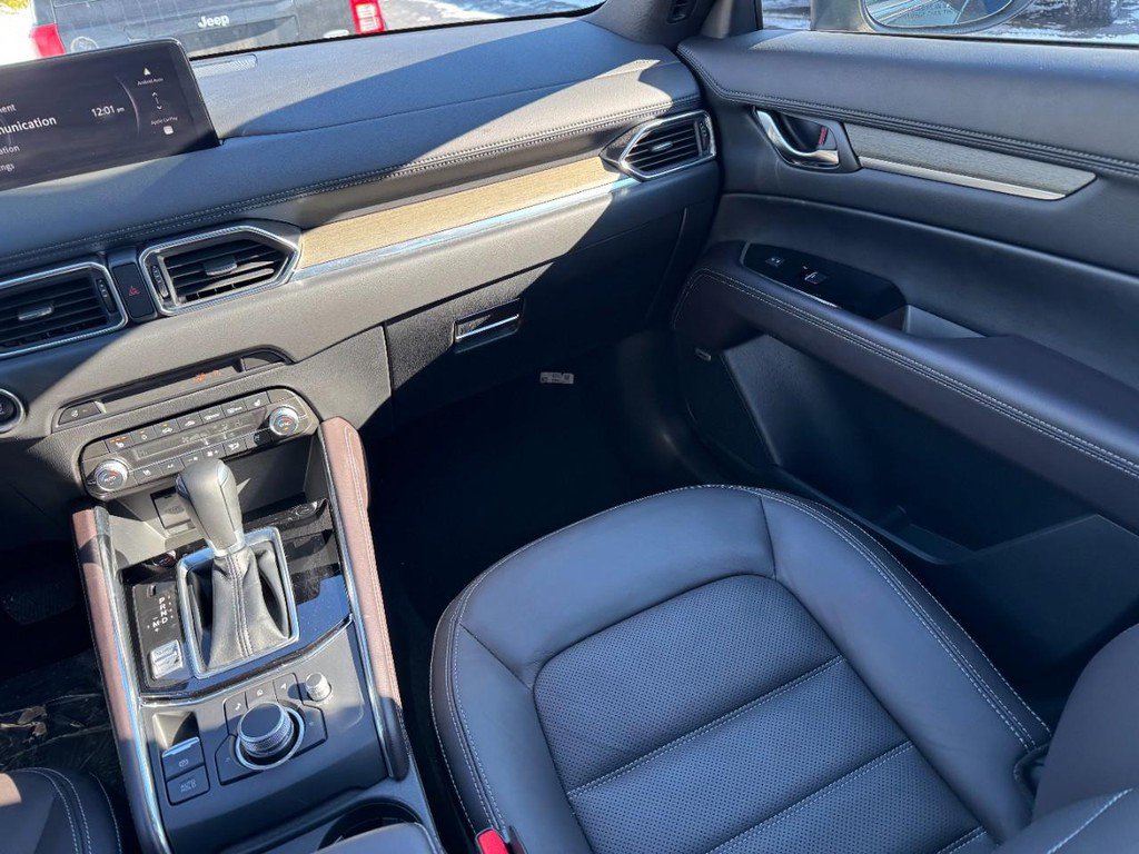 Used 2025 MAZDA CX-5 Signature AWD/4WD image 15