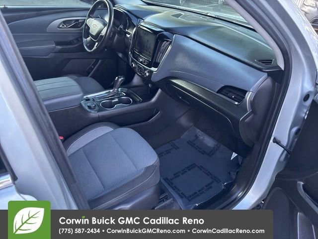 Used 2018 Chevrolet Traverse LT w/ LPO, Black Accent Package AWD/4WD image 27