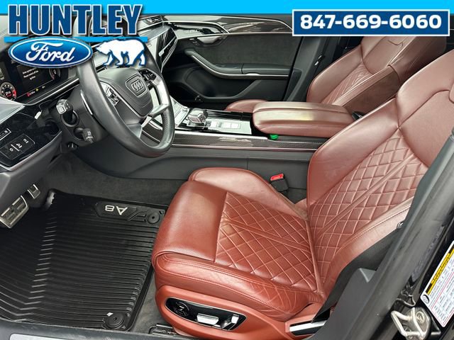 Used 2021 Audi S8 L image 22