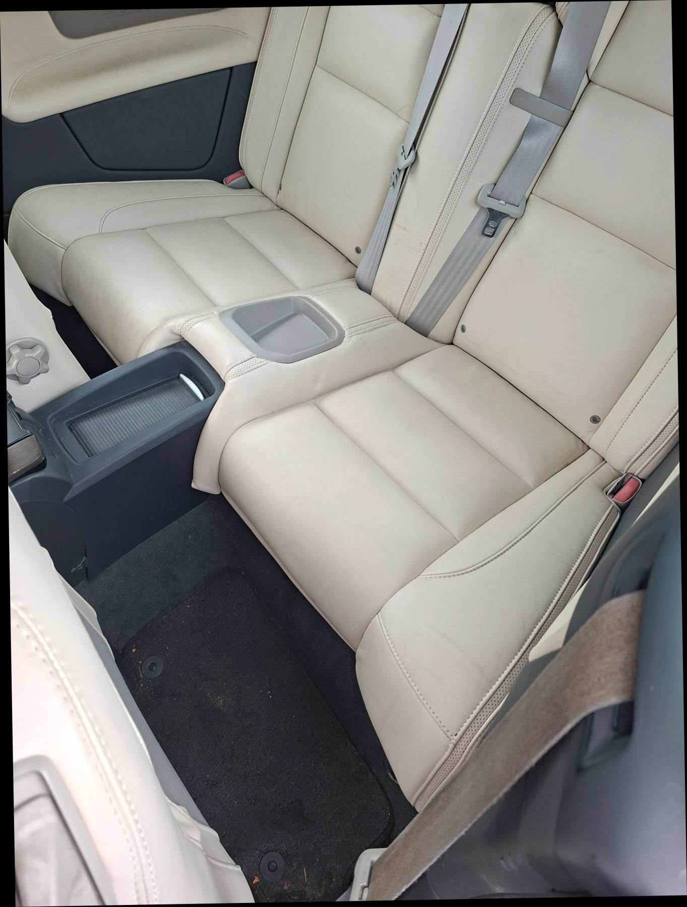 Used 2012 Volvo C70 T5 FWD image 8