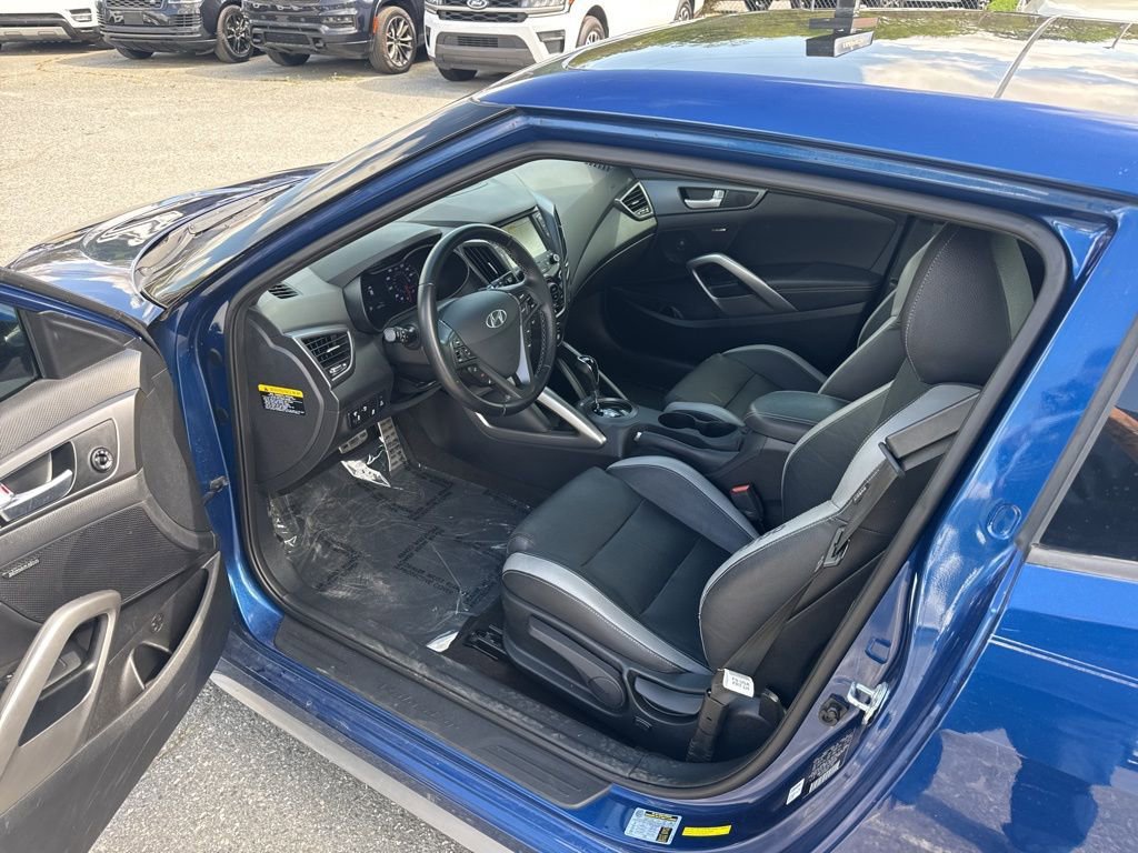 Used 2017 Hyundai Veloster Turbo w/ Tech Package 02 image 9