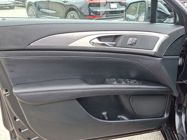Used 2019 Lincoln MKZ Premiere FWD image 12