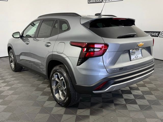 New 2025 Chevrolet Trax LT FWD image 4