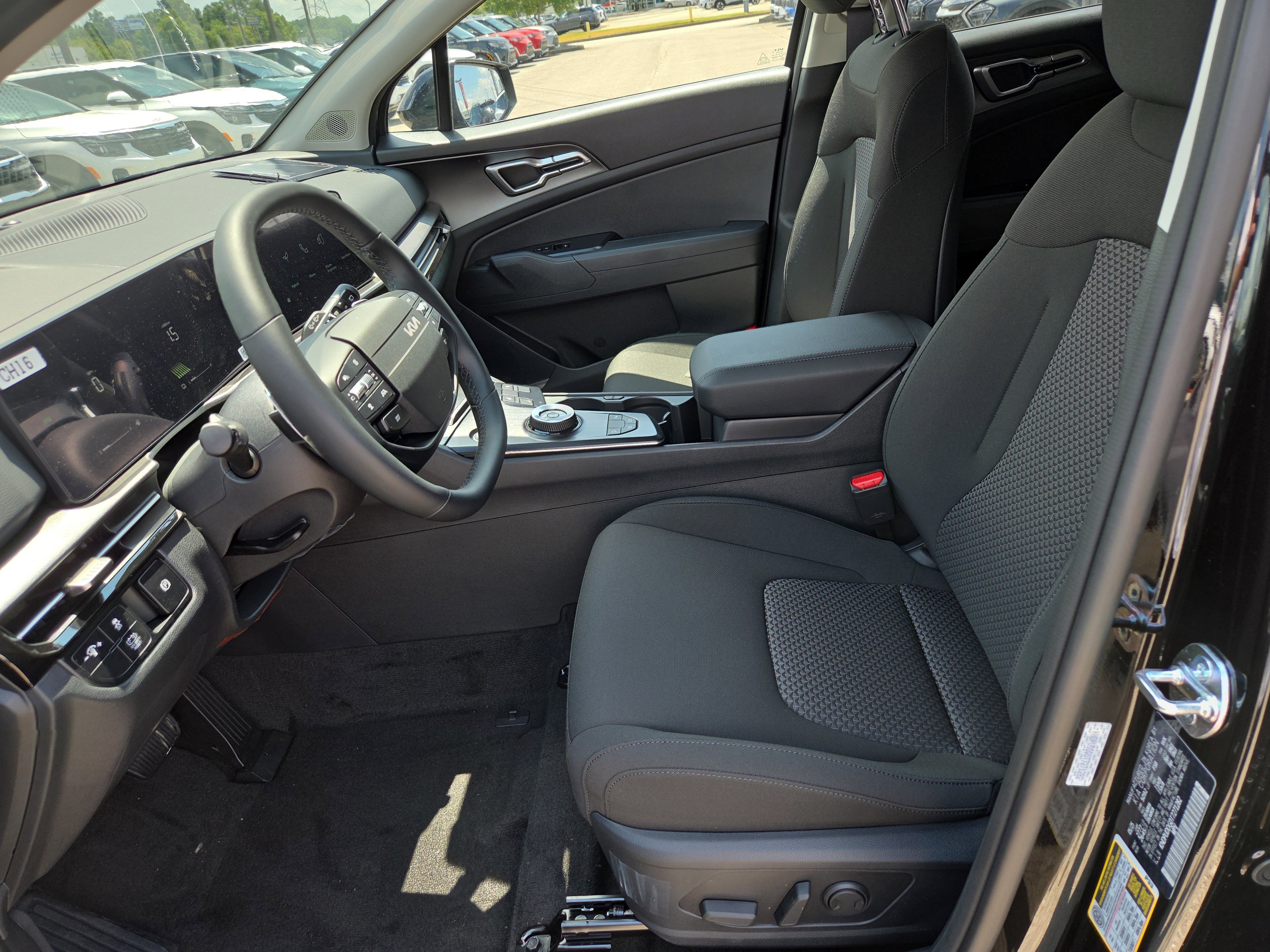 New 2026 Kia Sportage S image 4