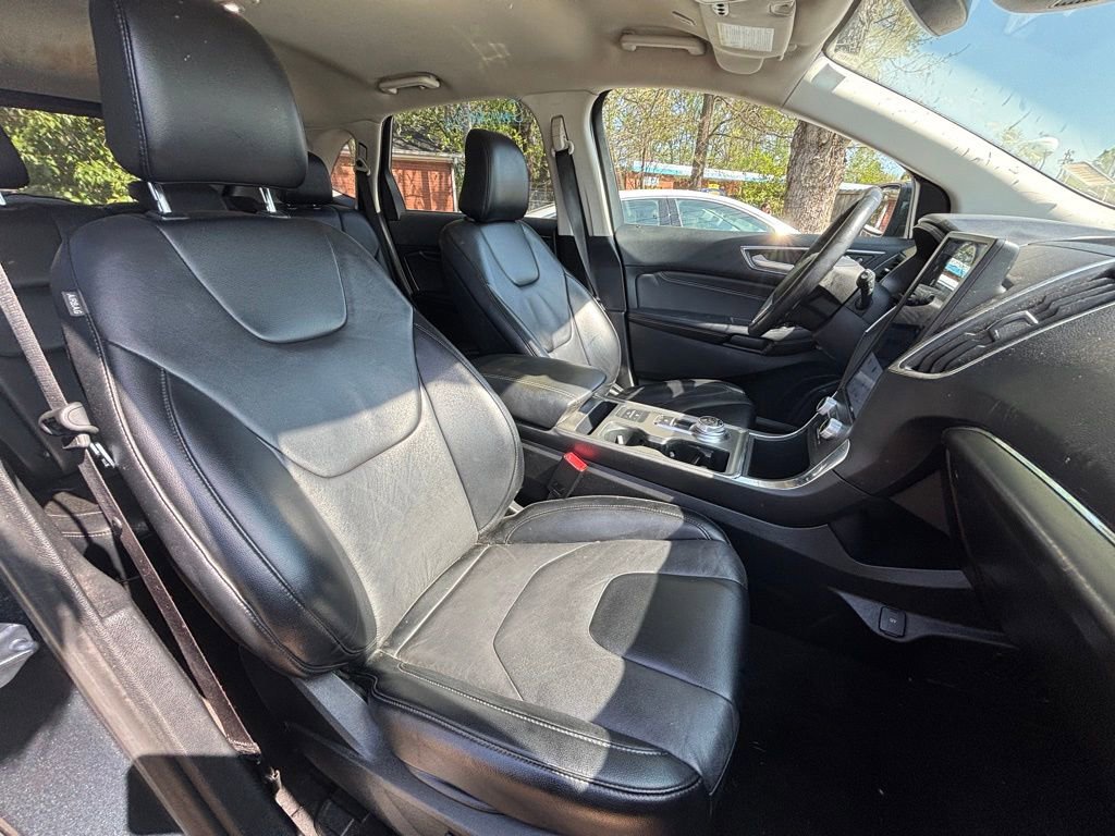 Used 2022 Ford Edge Titanium AWD/4WD image 11