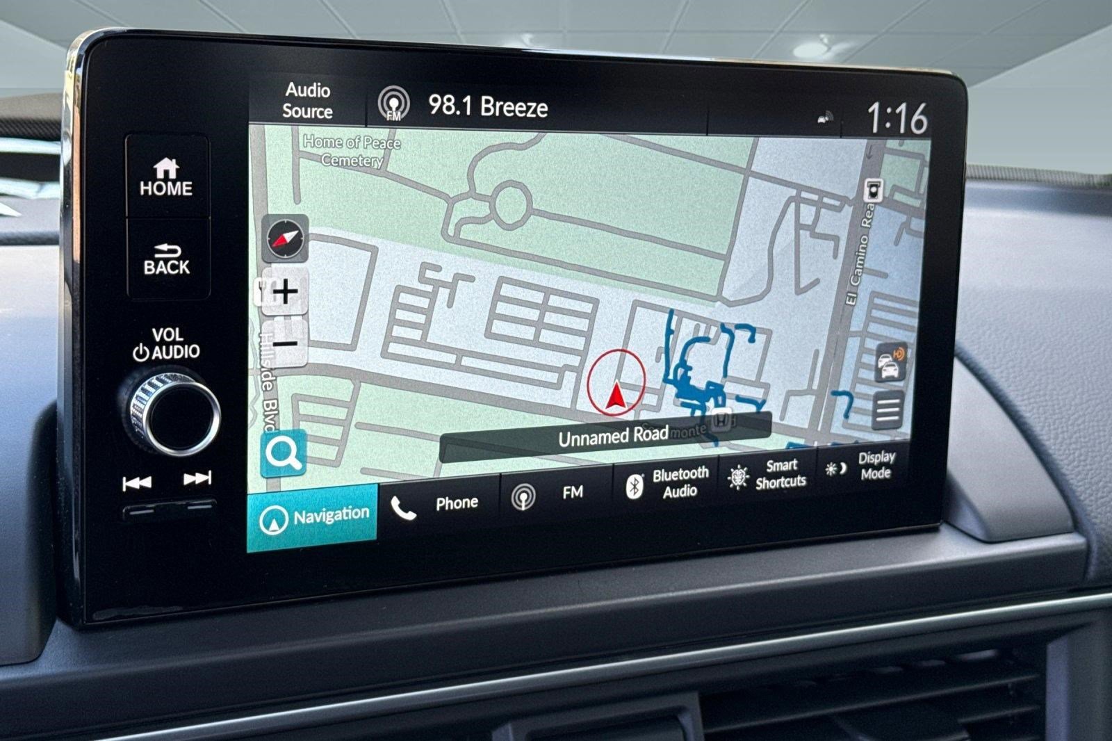 Certified 2025 Honda Pilot Touring image 23