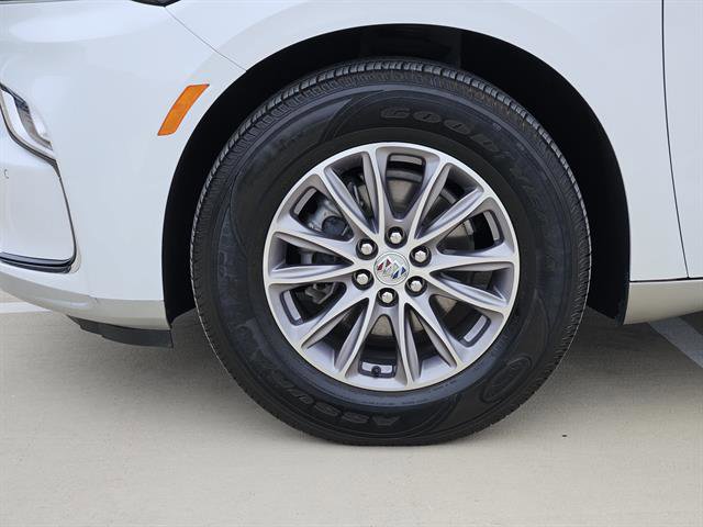 Used 2024 Buick Enclave Premium image 7