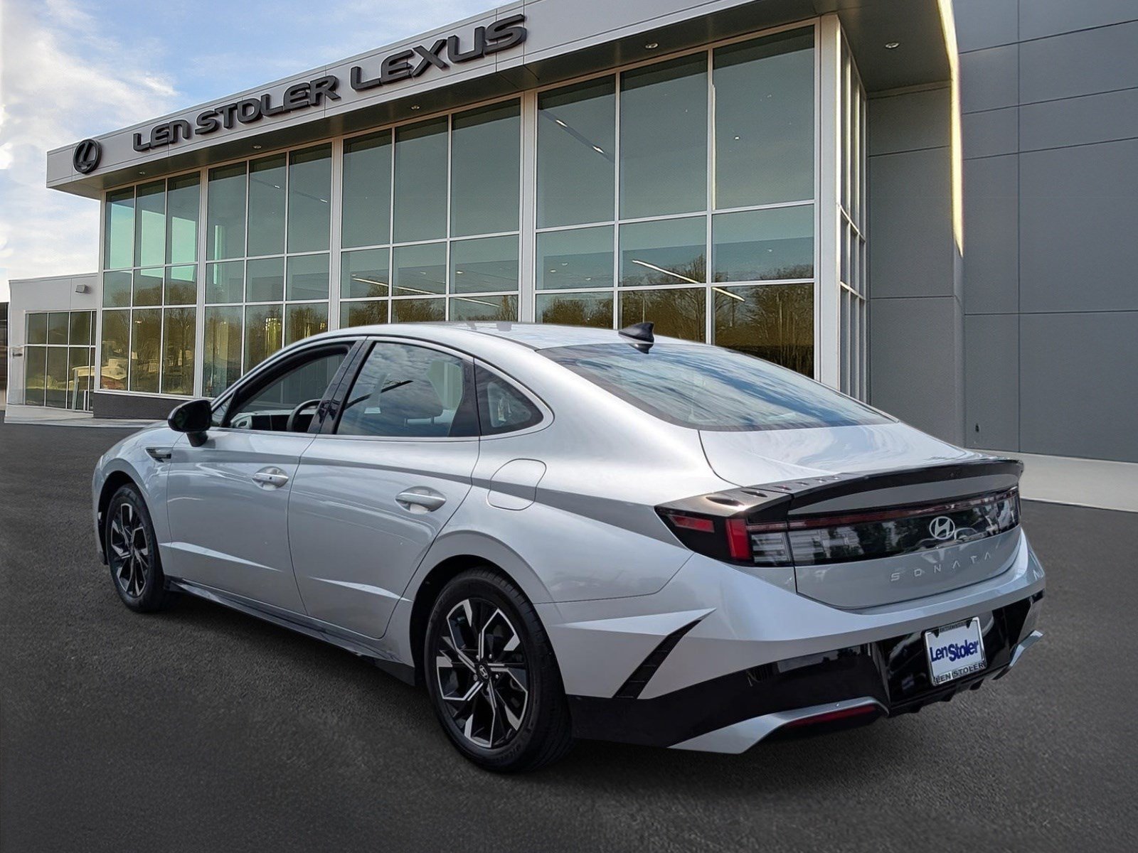 Used 2024 Hyundai Sonata SEL FWD image 5