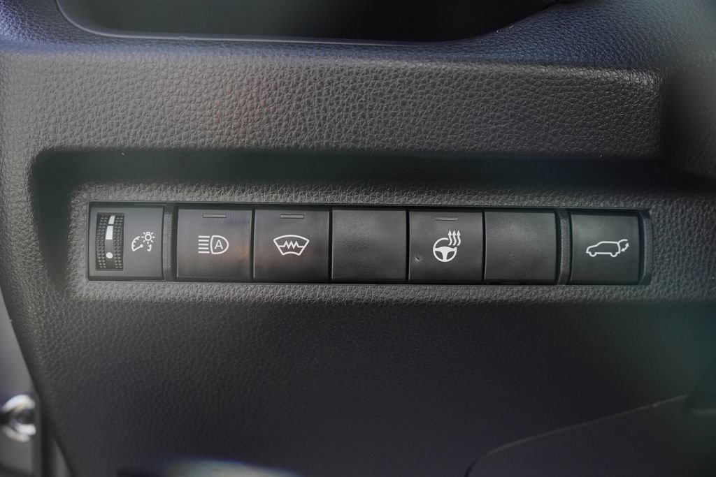 Used 2023 Toyota RAV4 XLE w/ Convenience Package AWD/4WD image 20