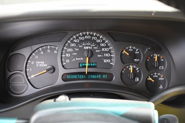 Used 2003 GMC Yukon SLE image 31