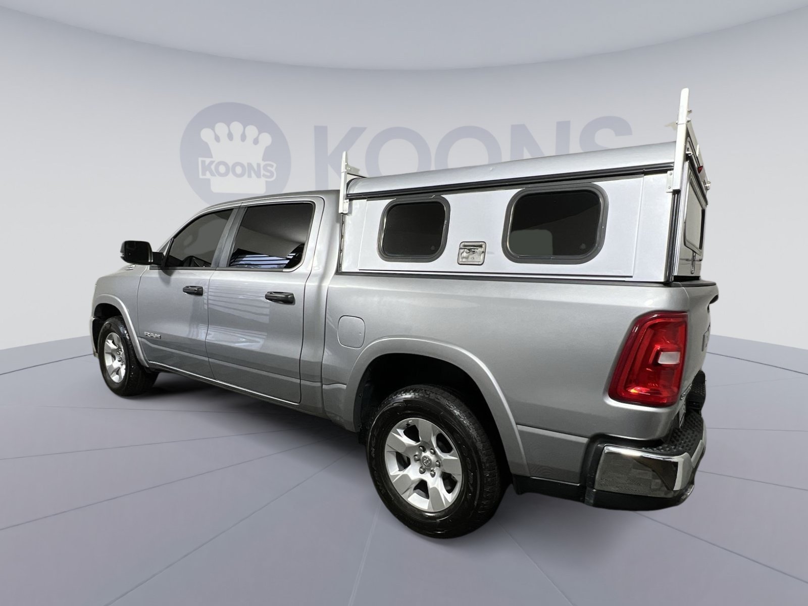 Used 2025 RAM 1500 Big Horn AWD/4WD image 8