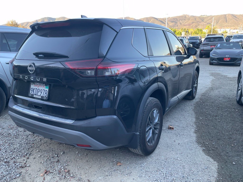 Used 2023 Nissan Rogue S FWD image 7