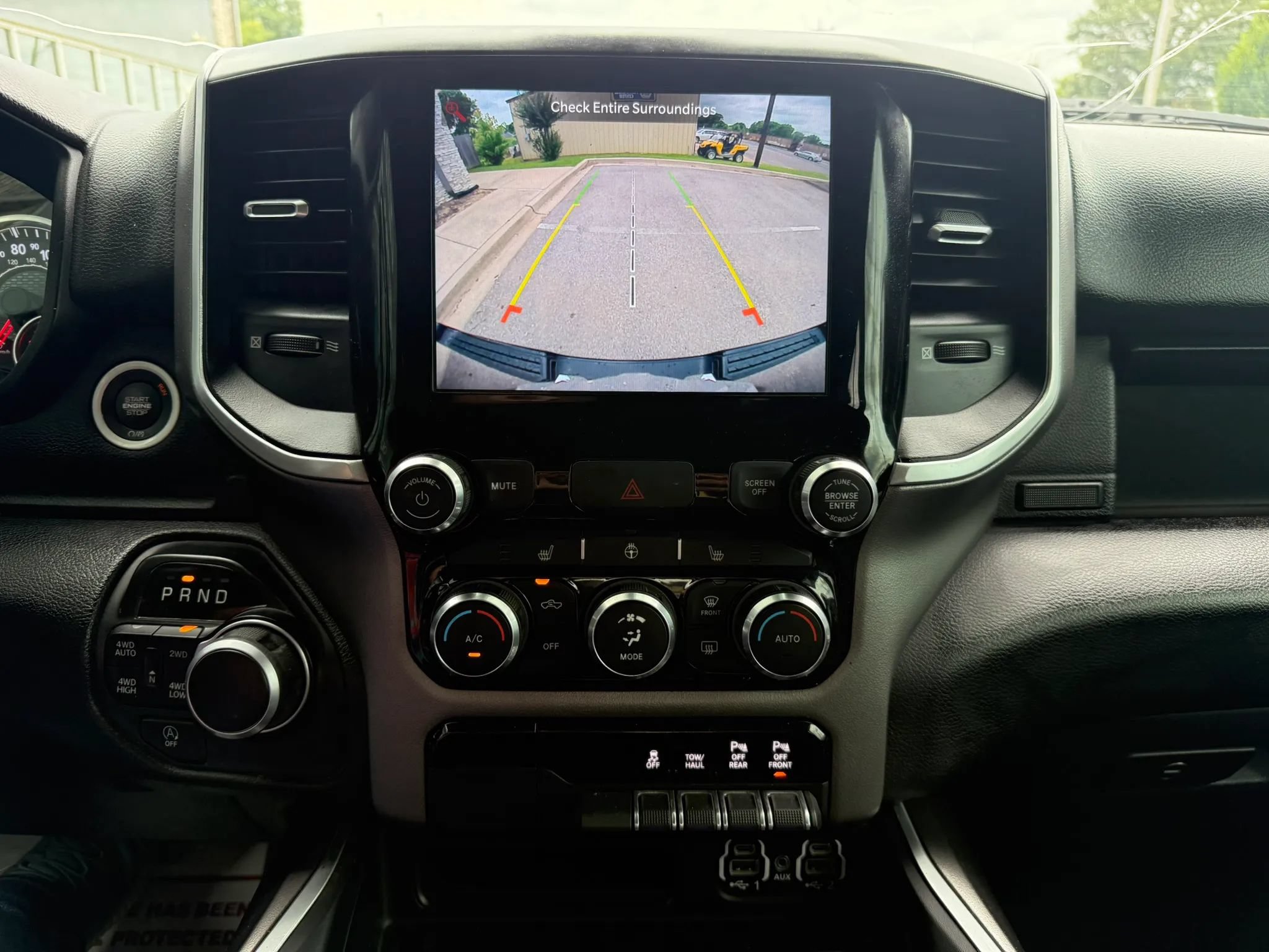 Used 2022 RAM 1500 Big Horn AWD/4WD image 12